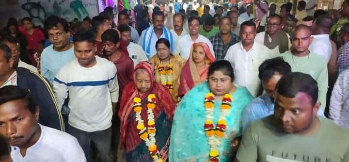 You are currently viewing ପବିତ୍ର ଦାମୋଦର ମାସ ଉପଲକ୍ଷେ ପଦ୍ମତୋଳା ଗ୍ରାମରେ ରାମାୟଣ ନାଟକ ଉଦଘାଟନ