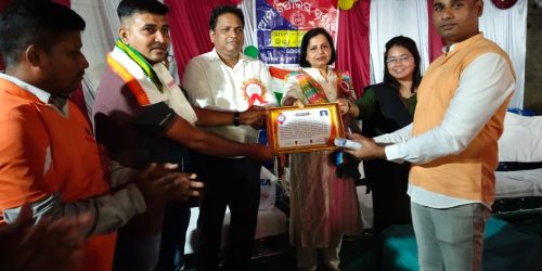 ରଶ୍ମୀ ରଞ୍ଜନ ଙ୍କୁ ମିଳିଲା କରୋନା ଯୋଦ୍ଧା ର ମାନ୍ୟତା ।