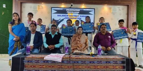 ଜାତୀୟ କରାଟେ ପ୍ରତିଯୋଗୀଙ୍କୁ ସମ୍ବର୍ଦ୍ଧନା