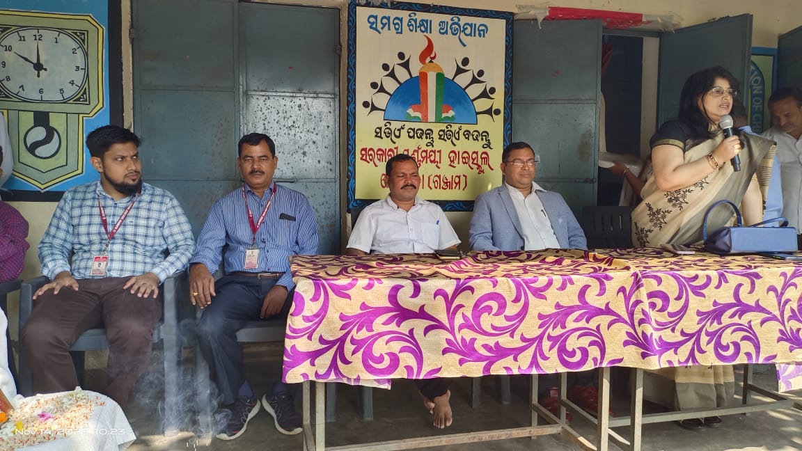 You are currently viewing କୋଦଳା ସ୍ବର୍ଣ୍ଣମୟୀ ହାଇ ସ୍କୁଲରେ ଆଇନ୍ ସଚେତନା ଶିବିର ଅନୁଷ୍ଠିତ