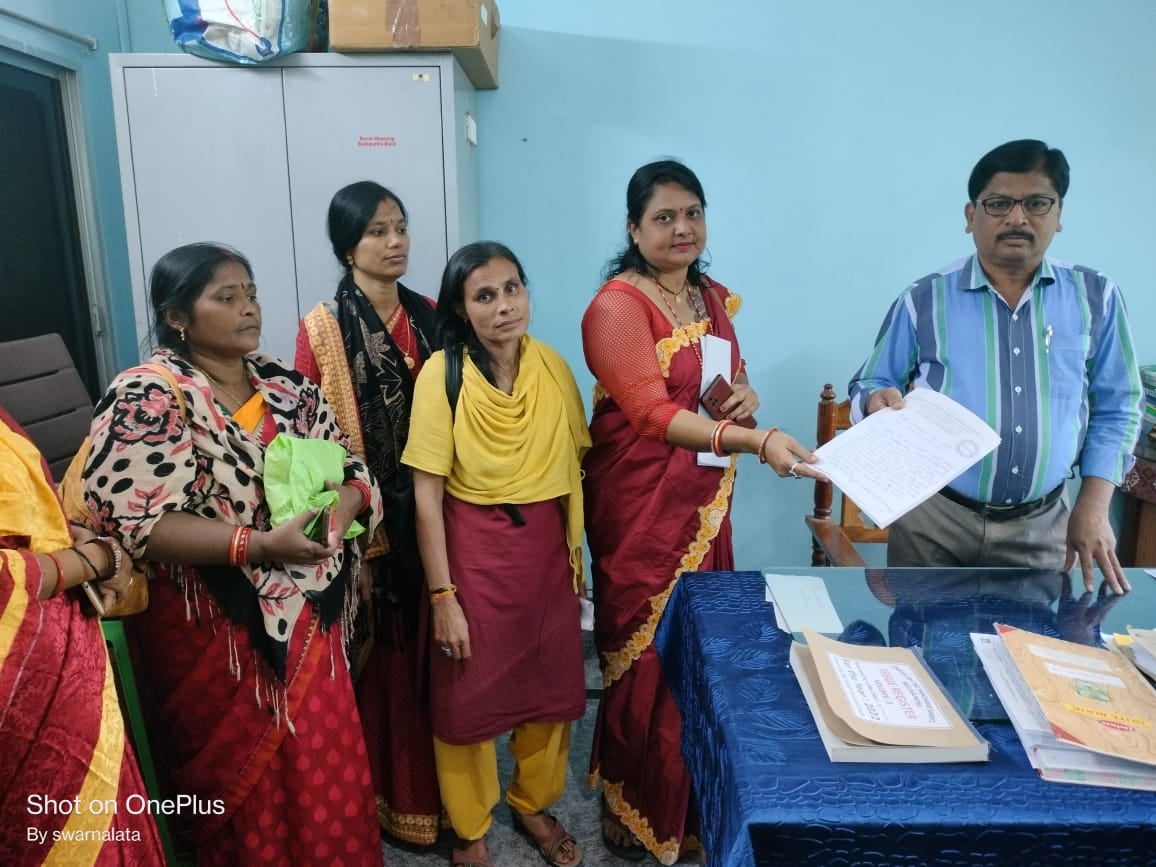 You are currently viewing ଉପଜିଲ୍ଲାପାଳଙ୍କୁ ଅଙ୍ଗନୱାଡ଼ି କର୍ମୀ ସଂଘର ସ୍ମାରକ ପତ୍ର