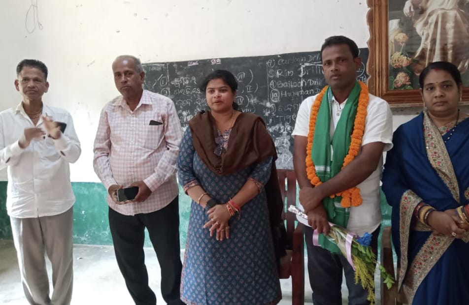 You are currently viewing ସିମାଞ୍ଚଳ ସାମଲ ବେଗୁନିଆପଡ଼ା ବ୍ଲକର ନୂଆଁ ବିଜେଡି ସଭାପତି।