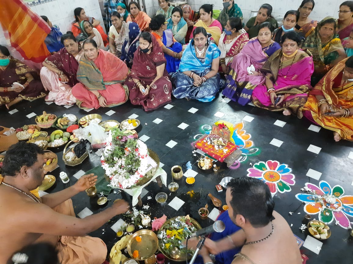 You are currently viewing <em>ଦିବ୍ୟ ଜୀବନ ସଂଘ ମହିଳା ଶାଖା ତରଫରୁ ଗୀତା ଯଜ୍ଞ</em>