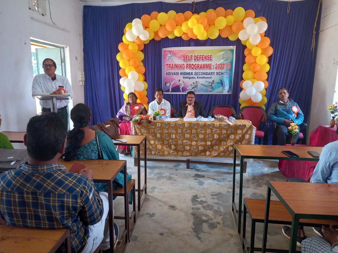 You are currently viewing ଆଦିବାସୀ ଉଚ୍ଚ ମାଧ୍ୟମିକ ବିଦ୍ୟାଳୟରେ ଆତ୍ମସୁରକ୍ଷା ତାଲିମ୍ ଶିବିର ଉଦଘାଟିତ