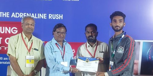 ୨୬ ତମ ଜାତୀୟ ଯୁବ ମହୋତ୍ସବରେ ସମ୍ବର୍ଦ୍ଧିତ ହେଲେ ବରଗଡ଼ ନେହେରୁ ଯୁବ କେନ୍ଦ୍ରର ସଦସ୍ୟ ଯୁବ ସଂଗଠକ ଆଶୀର୍ବାଦ ମହାପାତ୍ର (ଅନୁପ) ।