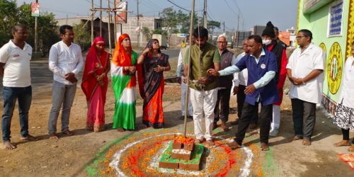 କୋଦଳା ଏନଏସିରେ ସାଧାରଣତନ୍ତ୍ର ଦିବସ ପାଳିତ: ଜାତୀୟ ପତାକା ଉତ୍ତୋଳନ କଲେ ଅଧ୍ଯକ୍ଷ ସୂର୍ଯ୍ୟ ନାରାୟଣ ନାୟକ ।