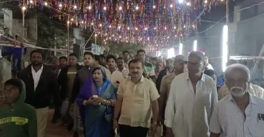 You are currently viewing ପାଣ୍ଡିଆ ବିଶ୍ବଶାନ୍ତି ମହାଯଜ୍ଞରେ ଯୋଗଦେଲେ ହର ଦମ୍ପତି ।