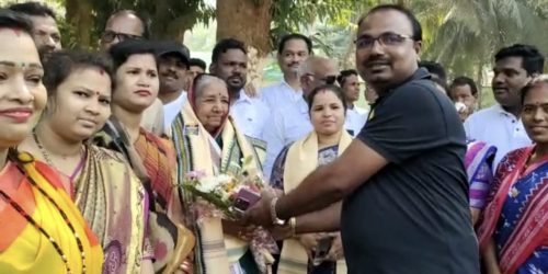 ପୁନେରୁ ଫେରିବା ପରେ ଖଲ୍ଲିକୋଟରେ ପ୍ରମିଳା ବିଷୋୟୀଙ୍କୁ ଶୁଭେଚ୍ଛା ଜଣାଇଲେ ଦଳୀୟ କର୍ମକର୍ତ୍ତା