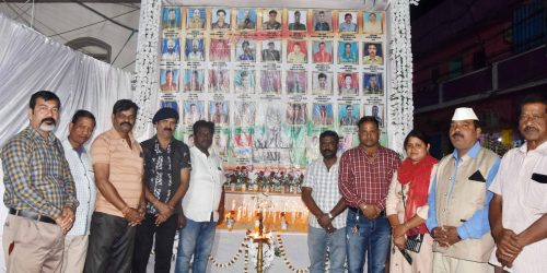ଉପର ତେଲେଙ୍ଗା ବଜାର ପୂଜା କମିଟି ଓ ଯୁବକ ସଙ୍ଘ ମିଳିତ ଆନୁକୂଲ୍ୟରେ ସହିଦଙ୍କୁ ଶ୍ରଦ୍ଧାଞ୍ଜଳି ।