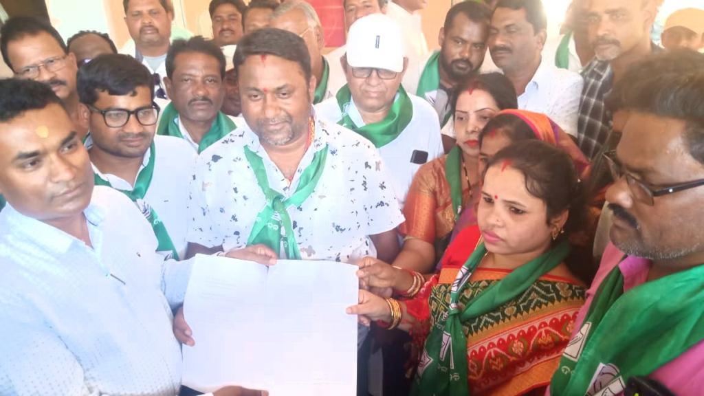 You are currently viewing କେନ୍ଦ୍ର ସରକାରଙ୍କ ବିରୋଧ ରେ ଗର୍ଜିଲା ବିଜେଡି