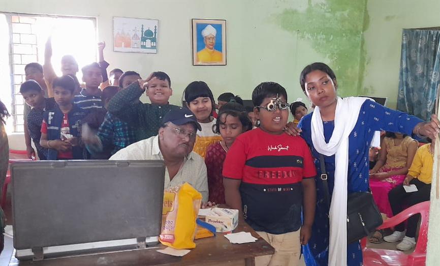 You are currently viewing ଏ.କେ.ବିଦ୍ୟାମନ୍ଦିରରେ ଚକ୍ଷୁ ଚିକିତ୍ସା ଶିବିର ।