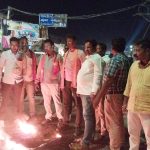 Read more about the article ବିଜେପି କର୍ମୀଙ୍କୁ ଆକ୍ରମଣ ଏବଂ ଗିରଫଦାରୀ ପ୍ରତିବାଦରେ ମୁଖ୍ୟମନ୍ତ୍ରୀଙ୍କ କୁଶ ପୁତ୍ତଳିକା ଦାହ