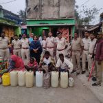 Read more about the article କୋଦଳା ପୋଲିସ ଓ ଅବକାରୀ ମିଳିତ ଚାଡାଉ,200 ଲିଟର ଚୋରା ମଦ ଜବତ 5 ଗିରଫ