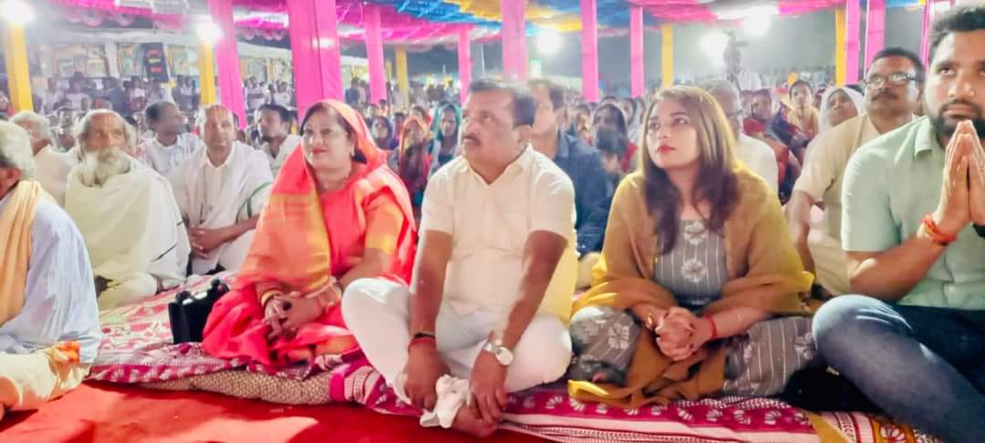 You are currently viewing ବିଶାଳ ବୈଷ୍ଣବ ସମ୍ମିଳନୀରେ ଯୋଗ ଦେଲେ ହର