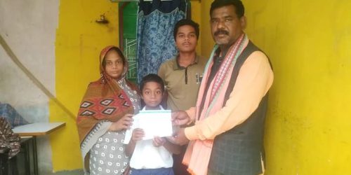 ଜନସେବା ଦେଇଛି ସ୍ଵତନ୍ତ୍ର ପରିଚୟସାନଖେମୁଣ୍ଡିର ବୀମା ମଣିଷ ଗଦାଧର !