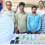 Read more about the article ୨୨.୧ କିଲୋଗ୍ରାମ ଗଞ୍ଜେଇ ସହିତ ୩ଜଣ ଅଭିଯୁକ୍ତ ଗିରଫ, ୫.୮୪ ଲକ୍ଷ ଟଙ୍କା ଜବତ