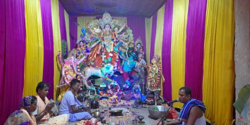 ଖୁରାଣ୍ଟ ବାଲିତୁଠ ଏବଂ ଜଗତପଡା ଗ୍ରାମ ଠାରେ ବାସନ୍ତୀ ଦୁର୍ଗାପୂଜା ଓ ଦଶହରା ଉତ୍ସବ ଅନୁଷ୍ଠିତ ।