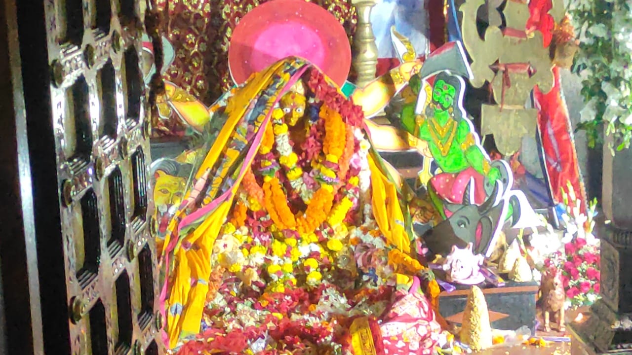 You are currently viewing ମା ତାରା ତାରିଣୀ ଙ୍କ ଚୈତ୍ର ପାଳି ମଙ୍ଗଳ ବାର ଯାତ୍ରା ଶେଷ,ଯାତ୍ରା , ମହାକାଳୀ ବେଶ ରେ ଦର୍ଶନ ଦେଲେ ମା,