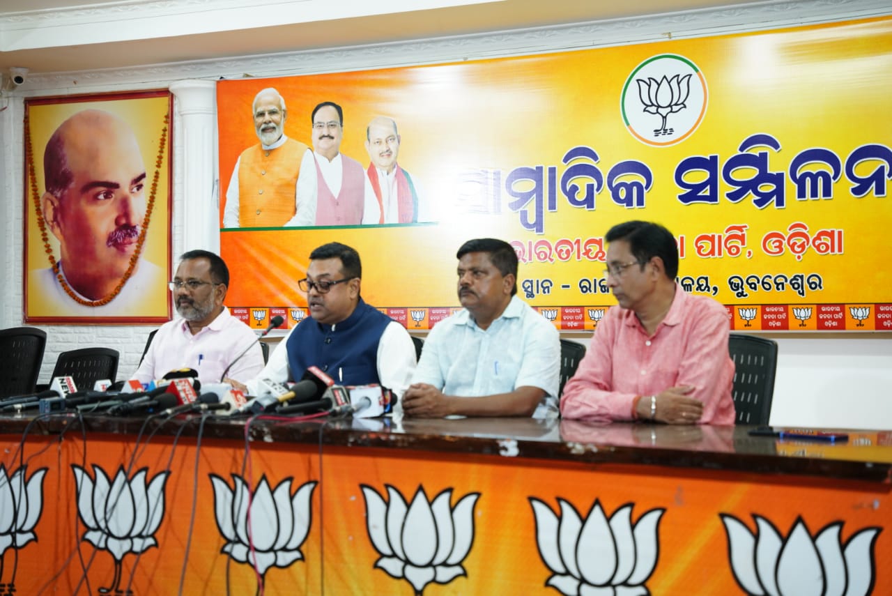 You are currently viewing ସରକାର ଲୋକଙ୍କ ସହ ବିଶ୍ୱାସଘାତକତା କରିଛନ୍ତି : ସମ୍ବିତ ପାତ୍ର