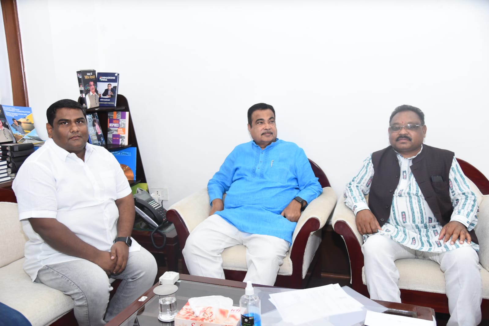 You are currently viewing କନ୍ଧମାଳ ଜିଲ୍ଲାକୁ ଆଉ ତିନୋଟି ଜାତୀୟ ରାଜପଥ ସଂଯୋଗ ପାଇଁ ପୂର୍ବତନ ବିଧାୟକଙ୍କ ଦାବୀ
