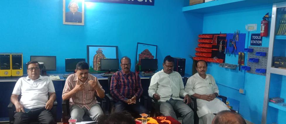 You are currently viewing ସରସ୍ଵତୀ ଶିଶୁ ବିଦ୍ୟାମନ୍ଦିର ରୌପ୍ୟ ଜୟନ୍ତୀ ।ଦୁଇ ଦିନର ଉତ୍ସବ ; ମହାମହିମ ରାଜ୍ୟପାଳ କରିବେ ଉଦଯାପନ ।