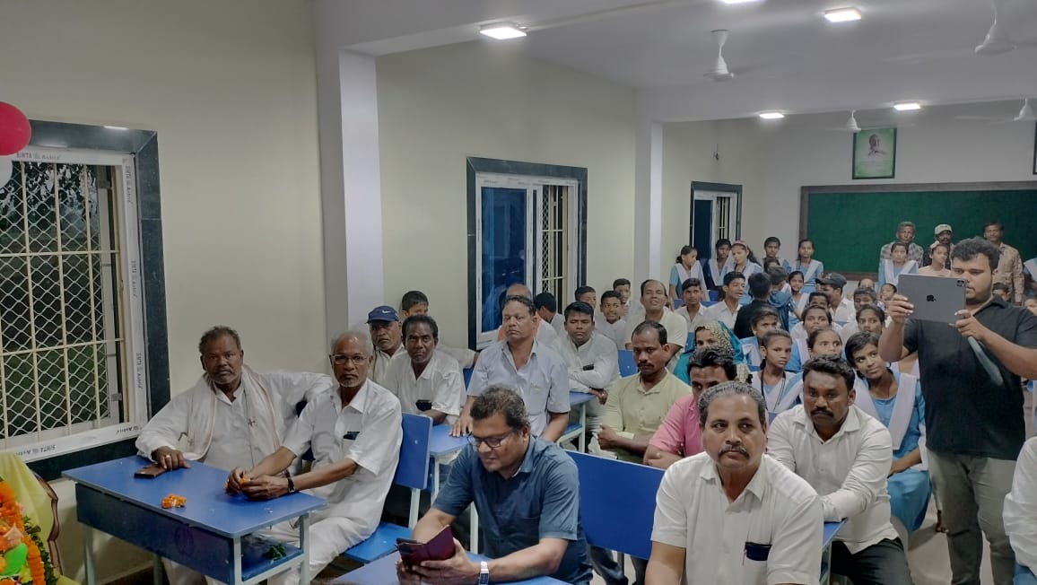 You are currently viewing ମୁଖ୍ୟମନ୍ତ୍ରୀଙ୍କ ଦ୍ଵାରା ଲୋକାର୍ପଣ ହେଲା ସୁନ୍ଦରପୁର 5ଟି ହାଇସ୍କୁଲ