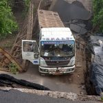 Read more about the article ପାତ୍ରପୁର ରୁ ଆନ୍ଧ୍ର ପ୍ରଦେଶ ଯାତାୟାତ ପଥରେ ଥିବା ବ୍ରିଟିଶ ପୋଲ ଭୁଶୁଡି ଯାତାୟାତ ବନ୍ଦରହିଛି l