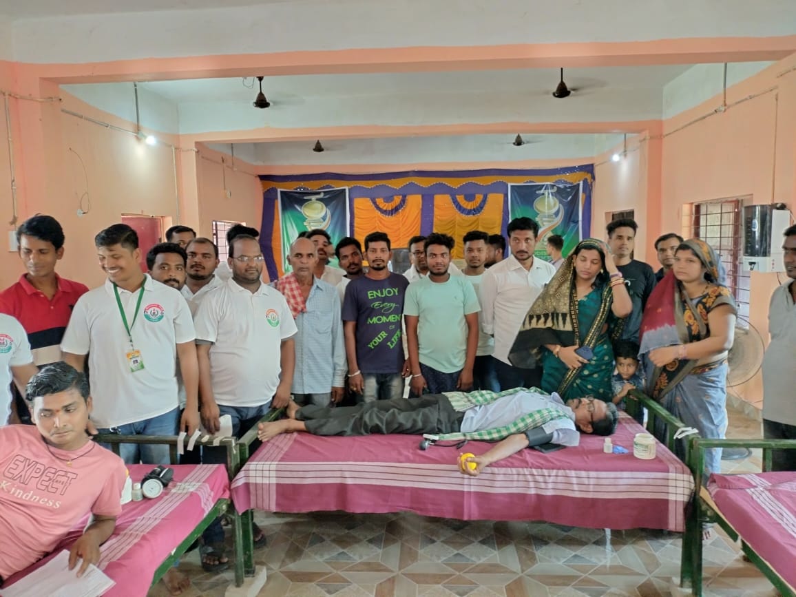 You are currently viewing ବିପଦର ବନ୍ଧୁ ଓ ସରପଞ୍ଚଙ୍କ ସହଯୋଗରେ କାଳିମେଘି ଠାରେ ଗ୍ରୀଷ୍ମ କାଳୀନ ରକ୍ତଦାନ ଶିବିର ଅନୁଷ୍ଠିତ, ୫୭ ୟୁନିଟ୍ ରକ୍ତ ସଂଗ୍ରହ।