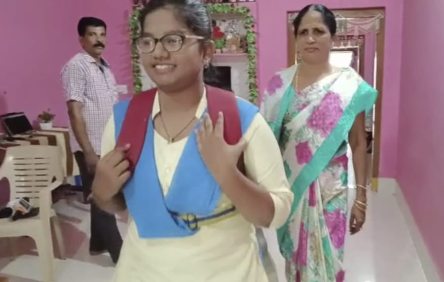 You are currently viewing ସିବିଏସ୍ଇ ପରୀକ୍ଷା ରେ ଦଶମରେ ଛାତ୍ରୀ ଟପ୍ପର !