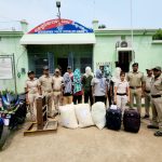 Read more about the article ତେନ୍ତୁଳିପଲୀ ରୁ ବିପୁଳ ପରିମାଣର ଗଞ୍ଜେଇ ଜବତ :୬ ଜଣଙ୍କୁ ଗିରଫ କରି କୋର୍ଟ ଚାଲାଣ ବେଗୁନିଆପଡ଼ା ପୋଲିସ।