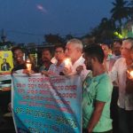 Read more about the article ପୁରୁଷୋତ୍ତମପୁର ସହର ରେ ବାହାନଗା ରେଳ ଦୁର୍ଘଟଣାରେ ଅକାଳ ମୃତ୍ୟୁବ୍ୟକ୍ତିଙ୍କ ଆତ୍ମାର ସଦଗତି ପାଇଁ ବରିଷ୍ଟ ନାଗରିକ ସଙ୍ଘ ତରଫରୁ ନୀରବ କେଣ୍ଡାଲ ଯାତ୍ରା ଅନୁଷ୍ଠିତ,