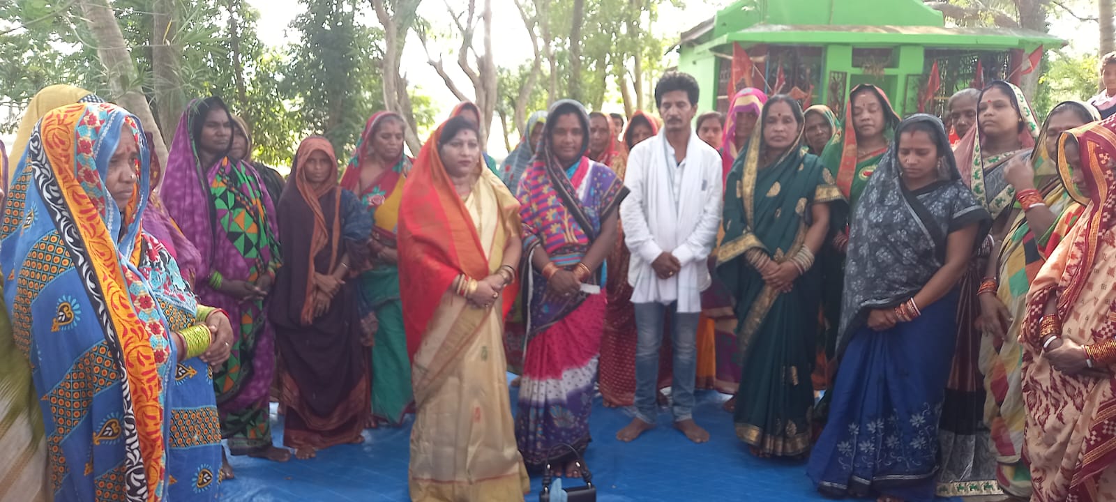 You are currently viewing ଚନ୍ଦନପୁର ଠାରେ ବିଜେଡ଼ିର ସାଂଗଠନିକ ବୈଠକ ଅନୁଷ୍ଠିତ, ଯୋଗ ଦେଲେ କୋଦଳା ପୂର୍ବତନ ନଗରପାଳ।