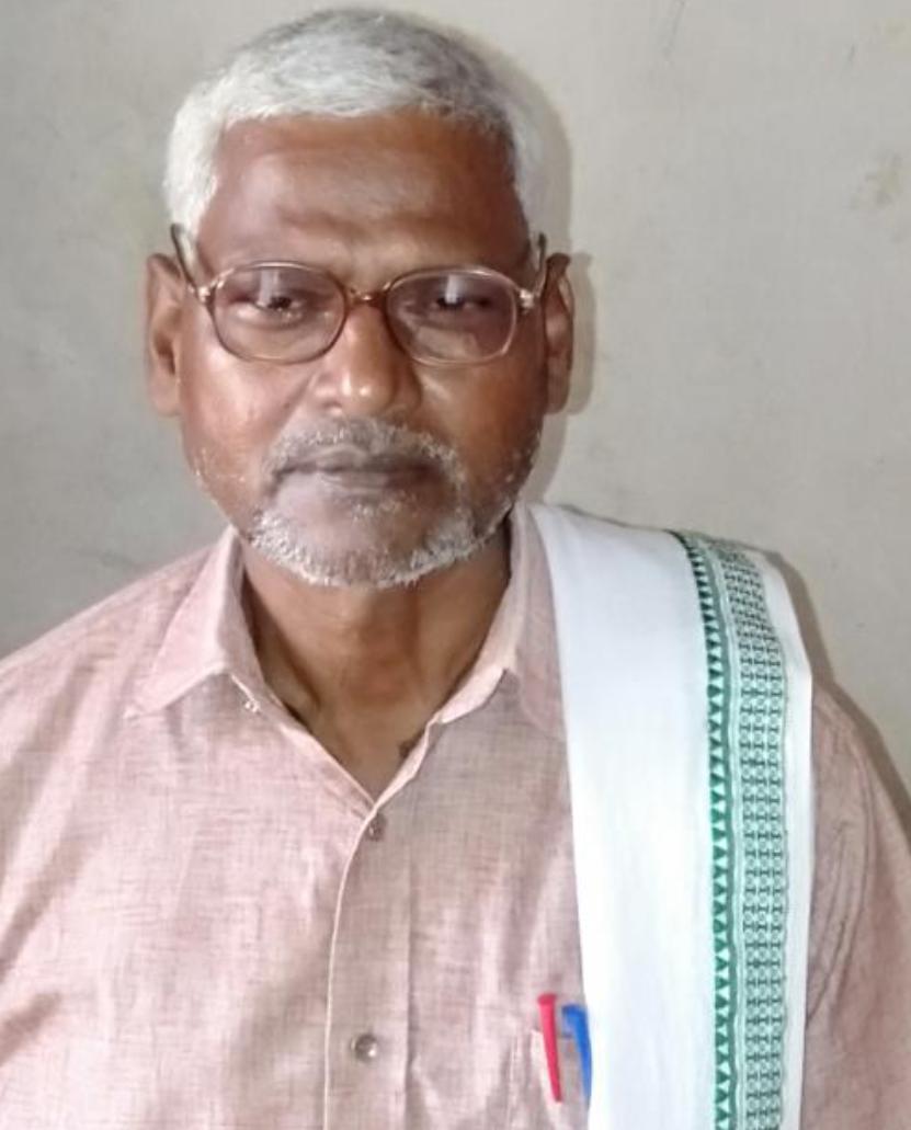 You are currently viewing ସମସ୍ୟା ଘେରରେ ପ୍ରାଣୀ ସ୍ୱାସ୍ଥ୍ୟ ସହାୟକ କେନ୍ଦ୍ର : ସମାଧାନ ପାଇଁ ସରକାରଙ୍କୁ ନିବେଦନ କଲେ ସମାଜସେବୀ ବୁଲେଇ ବେହେରା ।