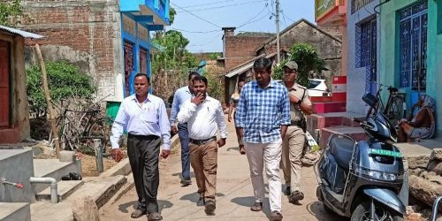 ଶୋକସନ୍ତପ ଅଧ୍ଯକ୍ଷାଙ୍କ ପରିବାରକୁ ସମବେଦନା ଜ୍ଞାପନ କଲେ ଜିଲ୍ଲାପାଳ ଓ ନଗର ଉନ୍ନୟନ ମନ୍ତ୍ରୀ