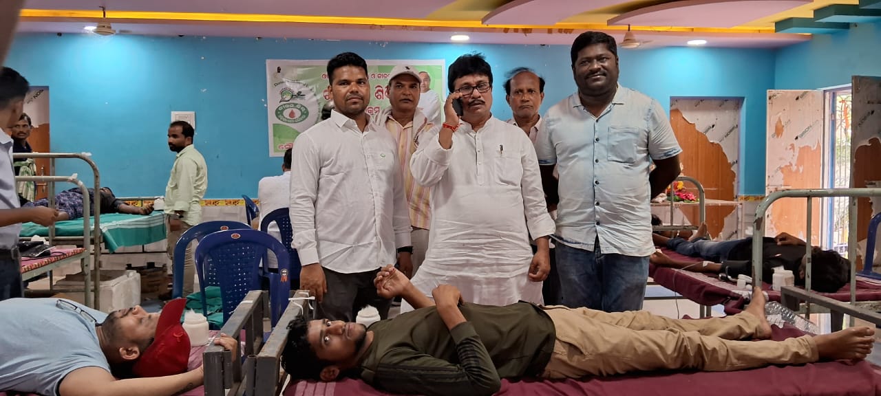 You are currently viewing ବିଶ୍ବ ରକ୍ତଦାନ ଦିବସରେ ପୋଡାମାରୀରେ ୧୦୫ ୟୁନିଟ ରକ୍ତ ସଂଗ୍ରହ