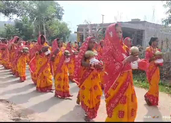 You are currently viewing ବଡଡୁମ୍ବୁଳା ଗ୍ରାମରେ ଶ୍ରୀରାମ ଓ ମାଁ ଠାକୁରାଣୀଙ୍କ ନୂତନ ମନ୍ଦିର ପ୍ରତିଷ୍ଠା ଲାଗି ଜଳଯାତ୍ରା