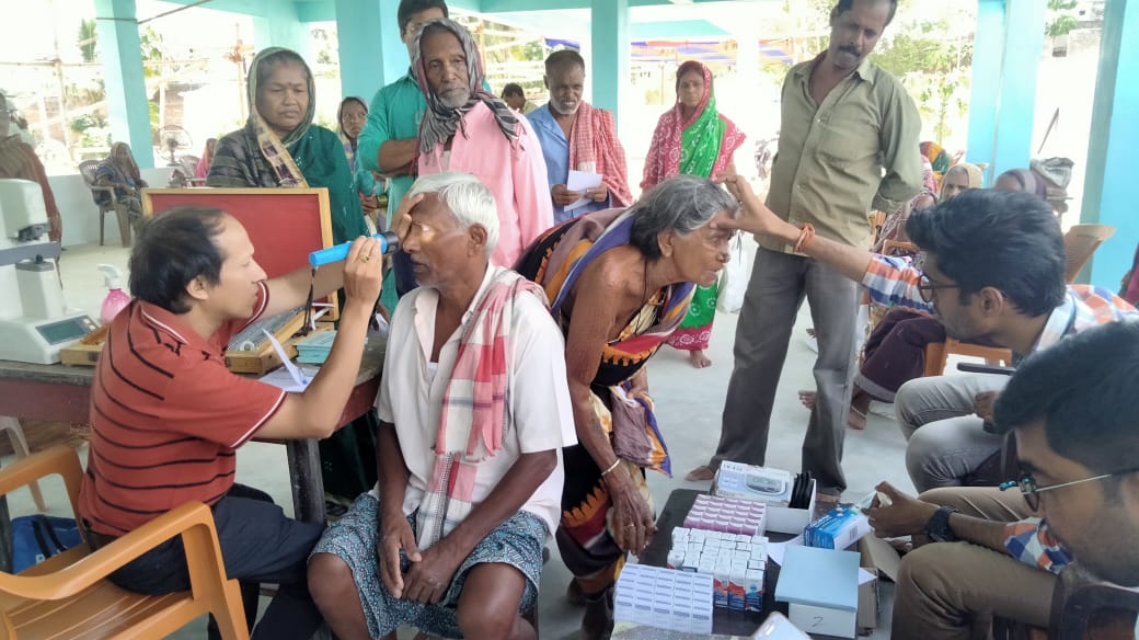 You are currently viewing ତଲାସିଙ୍ଗି ଗ୍ରାମରେ ମାଗଣା ଗ୍ଳୁକୋମା ଚକ୍ଷୁ ପରୀକ୍ଷା ଚିହ୍ନଟ ଶିବିର ଅନୁଷ୍ଠିତ