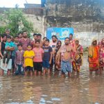 Read more about the article ଅଧଘଣ୍ଟା ବର୍ଷାରେ ଜେ ଛଚିନା ଗାଁ ରେ ଆଣ୍ଠୁଏ ପାଣି,ଡ୍ରେନେଜ୍ ସୁବିଧା ନଥିବାରୁ ଗାଁ ଦାଣ୍ଡରୁ ନିଷ୍କାସନ ହେଉନି ବର୍ଷାଜଳ