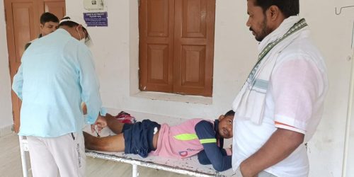 କୁମ୍ଭୀର ଆକ୍ରମଣରେ ଯୁବକ ଗୁରୁତର : କୁମ୍ଭୀର ଉଦ୍ଧାର କରି ଅନ୍ୟତ୍ର ସ୍ଥାନାନ୍ତର ନେଇ ବନବିଭାଗ ଉପରେ ତାତିଲେ ଗ୍ରାମବାସୀ