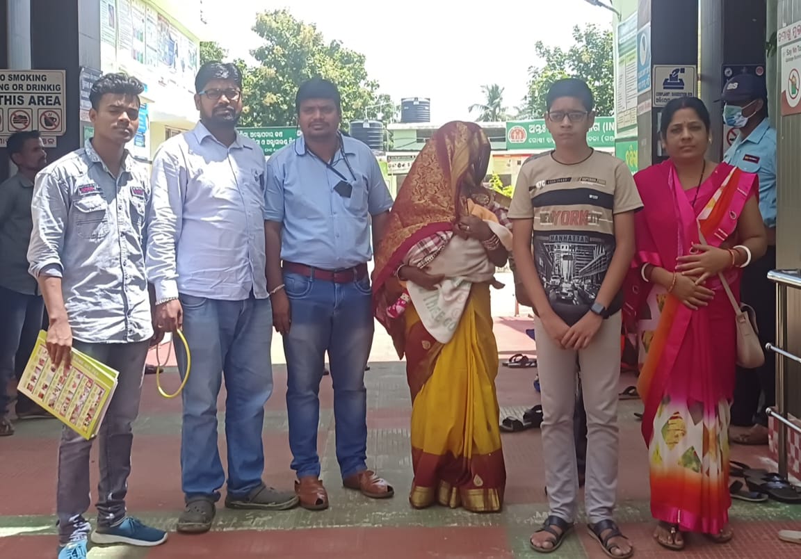 You are currently viewing ଶଲ୍ୟ ଚିକିତ୍ସା ପାଇଁ ଦୁଇ ଜଣ ଶିଶୁ ଗଲେ ମୁମ୍ବାଇର ଏସ ଆର ସି ସି ଚିକିତ୍ସାଳୟ