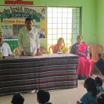 Read more about the article ପୋଷାକ ବଣ୍ଟନ ମେଳାରେ ଯୋଗଦେଲେ ଗୋଷ୍ଠୀ ଶିକ୍ଷାଧିକାରୀ