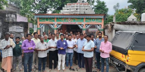 ବ୍ଳକ୍ ଅଧ୍ୟକ୍ଷଙ୍କ ଆଶୁ ଆରୋଗ୍ୟ କାମନା କରି ଗୋବରା କପିଳେଶ୍ଵର ମନ୍ଦିରରେ 108 ଦୀପଦାନ