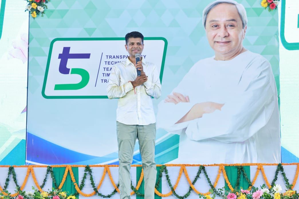 You are currently viewing ଆସିକା ଗସ୍ତରେ ୫-ଟି ସଚିବ ଭି.କେ.ପାଣ୍ଡିଆନ