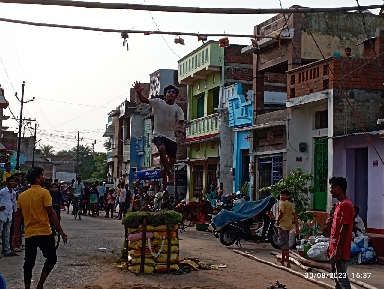 You are currently viewing ଆଜିବି ବଞ୍ଚି ରହିଛି ଗହ୍ମାଡିଆଁ ପରମ୍ପରା