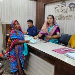 Read more about the article ଗୌତମୀ ଗ୍ରାମପଞ୍ଚାୟତ ରେ ସରପଞ୍ଚ ଦ୍ୱାରା ନୂତ୍ତନ ଭତା ବଣ୍ଟନ