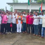 Read more about the article ବୀର ସହିଦ ଙ୍କ ଉଦେଶ୍ଯରେ ଅମ୍ରୁତ ବାଟିକା ଲାଗି ମ୍ରୁତିକା ସଂଗ୍ରହ କଲା ବିଜେପି