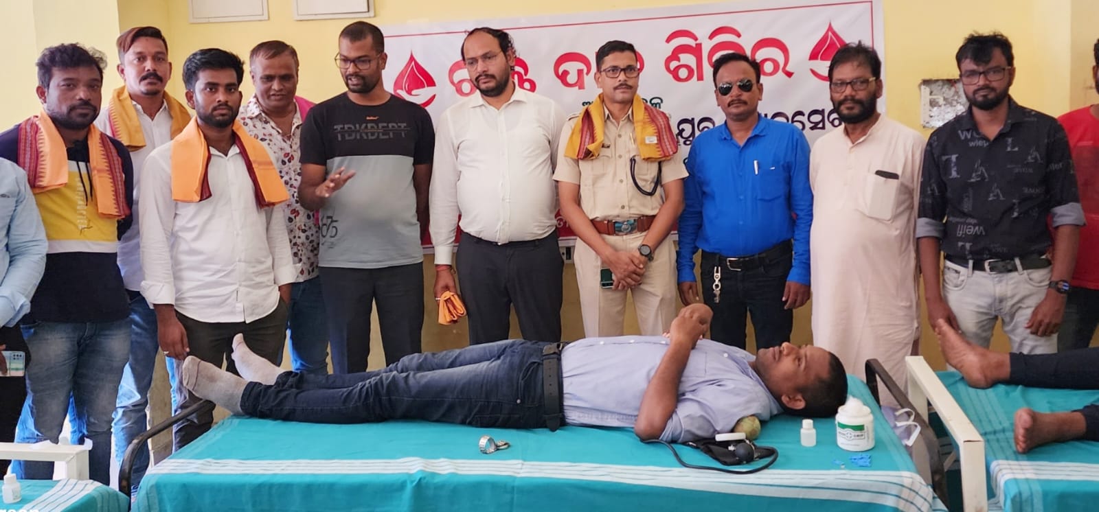 You are currently viewing ରଙ୍ଗେଇଲୁଣ୍ଡା ପ୍ରେସ କ୍ଲବ ଏବଂ ସ୍ଵେଚ୍ଛାସେବୀ ମାନଙ୍କ ମିଳିତ ସହଯୋଗରେ ମେଗା ରକ୍ତଦାନ ଶିବିର ଅନୁଷ୍ଠିତ। ୧୨୨ ୟୁନିଟ୍ ରକ୍ତ ସଂଗ୍ରହ କରାଯାଇଛି।