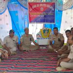 Read more about the article କଳା ବ୍ୟାଚ ପିନ୍ଧି ଧାରଣା ରେ ବସିଲେ ୱାର୍ଡର