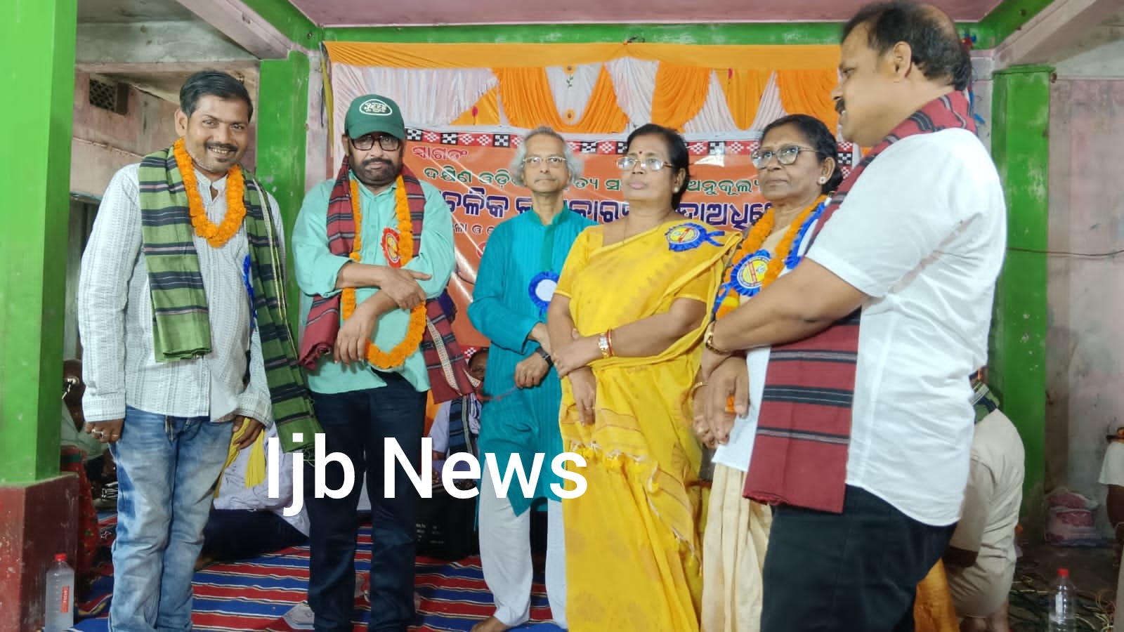 You are currently viewing ଦକ୍ଷିଣ ଓଡ଼ିଶା ସାହିତ୍ୟ ସମ୍ମିଳନୀର କଳାକାର ମହାଧିବେଶନ