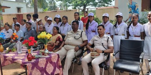 କୋଦଳା ଥାନା ଅଞ୍ଚଳରେ ସାଇବର୍ ଅପରାଧକୁ ନେଇ ପୋଲିସ ପକ୍ଷରୁ ସଚେତନତା କାର୍ଯ୍ୟକ୍ରମ ଅନୁଷ୍ଠିତ